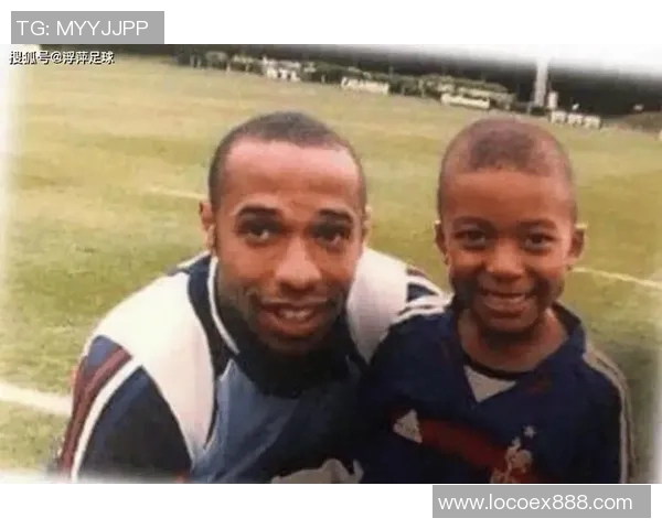 法国足球传奇人物盘点从亨利到姆巴佩的辉煌历程